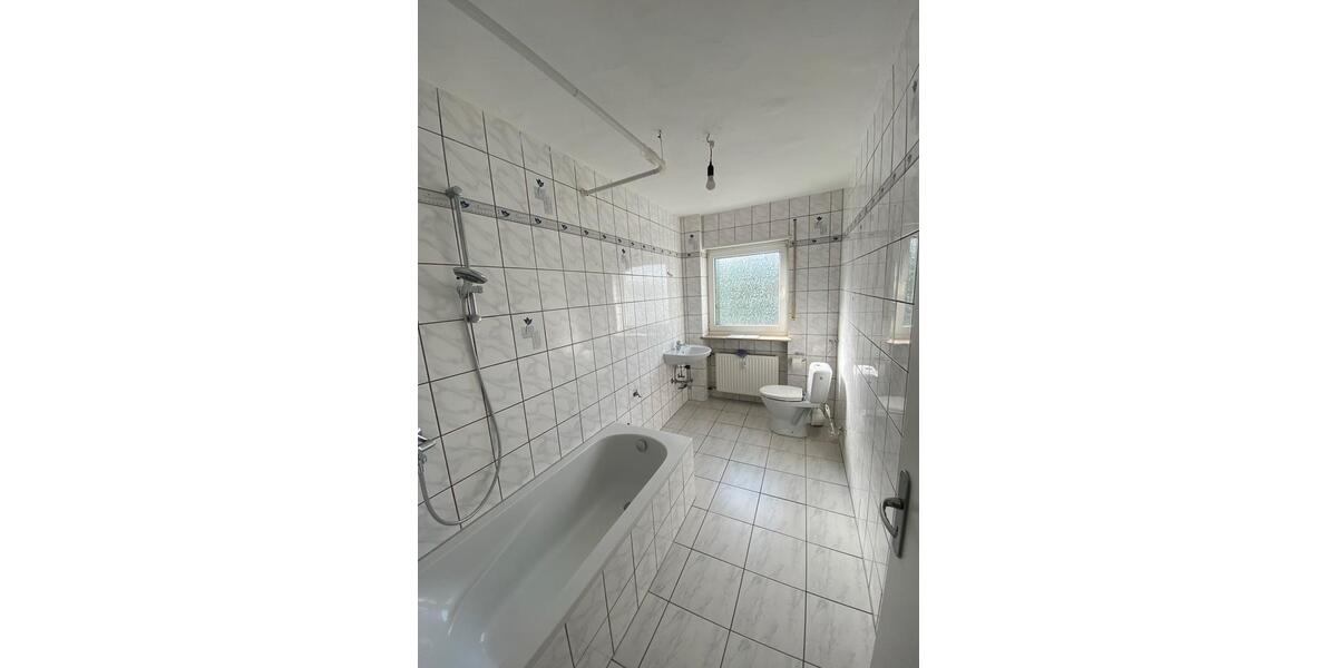 Etagenwohnung Homburg - 4 Zimmer, 100 m&sup2;, 850&euro; | Angebot:26680243