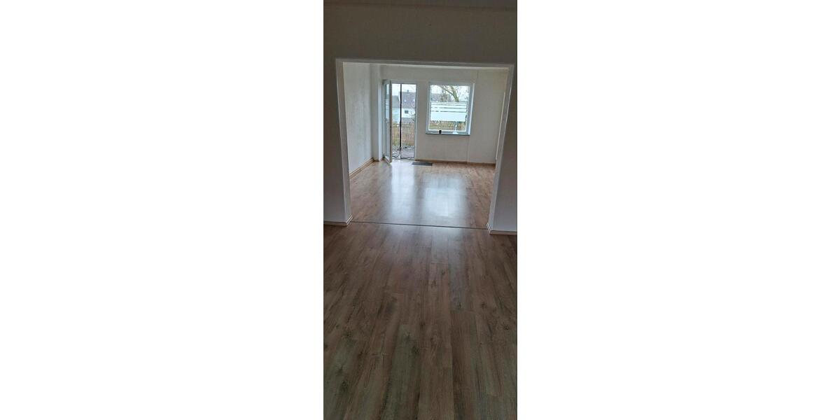 Etagenwohnung Dillingen (Saar) - 1 Zimmer, 100 m&sup2;, 650&euro; | Angebot:25309119