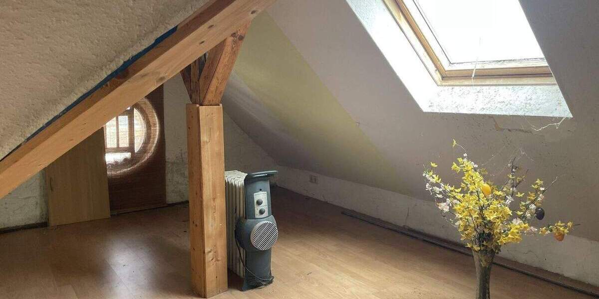 Doppelhaushälfte Neunkirchen Innenstadt - 5 Zimmer, 110 m&sup2;, 119.000&euro; | Angebot:25729710