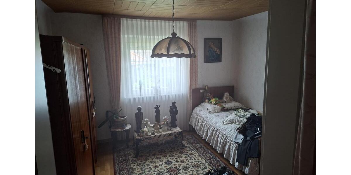 Einfamilienhaus Saarwellingen - 4 Zimmer, 93 m&sup2;, 119.000&euro; | Angebot:26739303