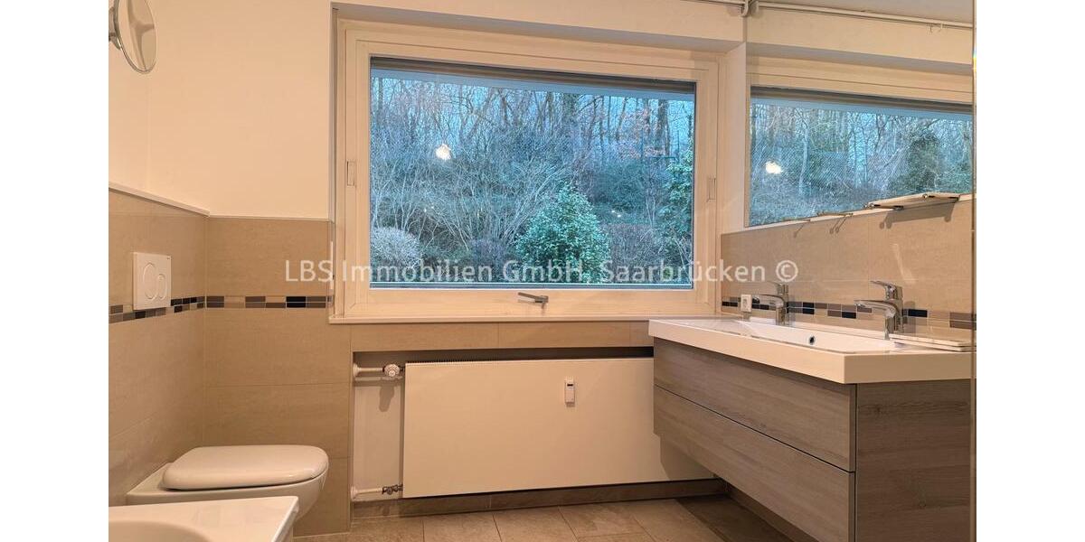 Etagenwohnung Saarbrücken Kieselhumes - 4 Zimmer, 135 m&sup2;, 1.850&euro; | Angebot:25083775
