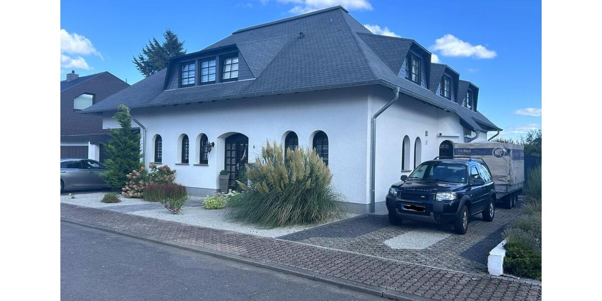 Villa Schwalbach - 8 Zimmer, 400 m&sup2;, 550.000&euro; | Angebot:26676079