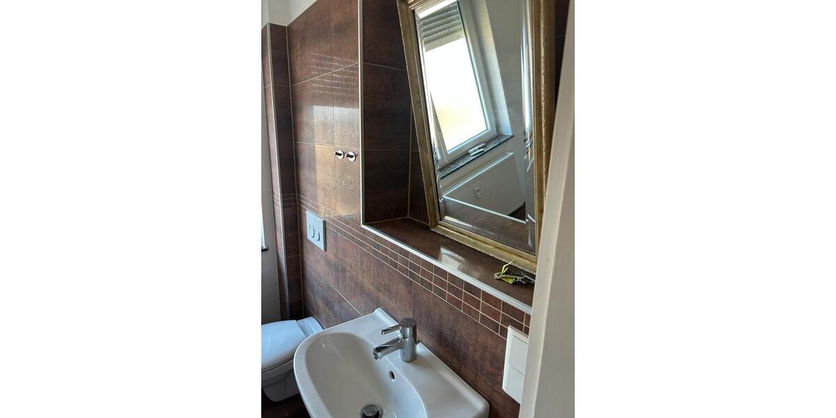 Etagenwohnung Saarbrücken Malstatt - 2 Zimmer, 75 m&sup2;, 830&euro; | Angebot:25351462