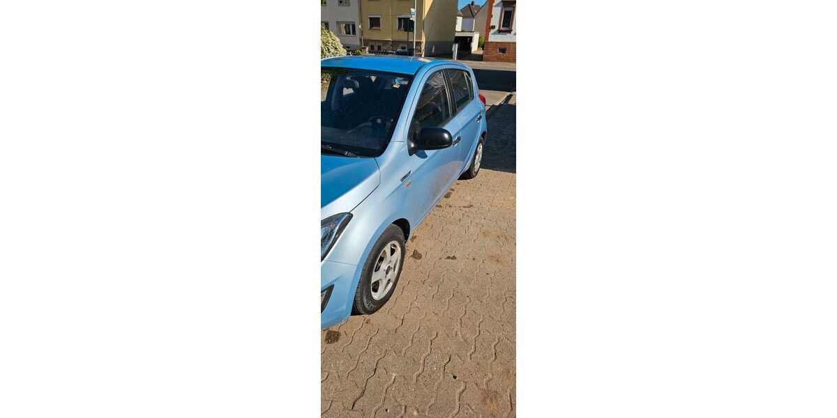 Hyundai i20 80.000 km 4.100 &euro; Zweibrücken 66482