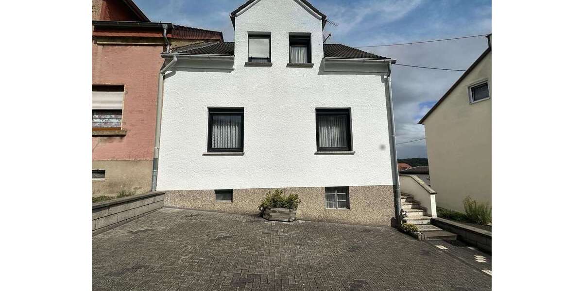 Einfamilienhaus Wadgassen - 4 Zimmer, 120 m&sup2;, 148.000&euro; | Angebot:23015249