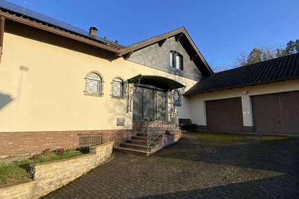 Haus Rehlingen-Siersburg Siersburg - 7 Zimmer, 220 m&sup2;, 488.000&euro; | Angebot:26026349