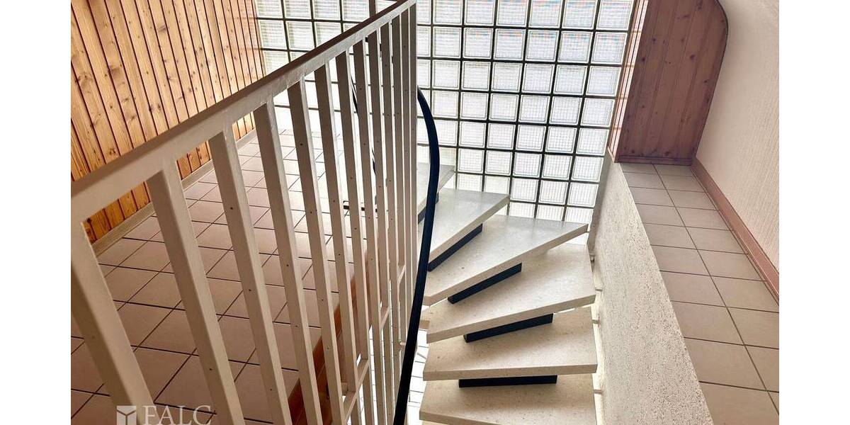 Einfamilienhaus Saarwellingen Schwarzenholz - 8 Zimmer, 190 m&sup2;, 189.000&euro; | Angebot:26730955