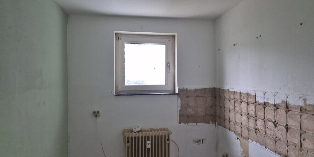 Investoren-Chance & Selbstnutzer-Traum: 3-Zimmer-Sanierungsobjekt in Sulzbach mit Loggia - Etagenwohnung Sulzbach/Saar Saar | Angebot:27270940