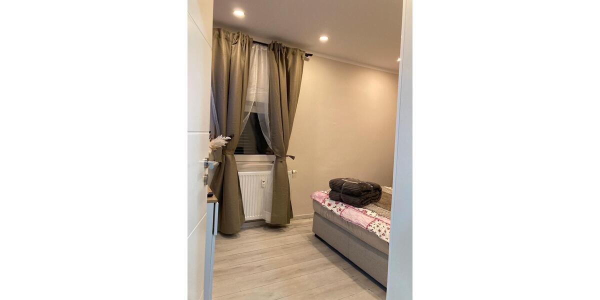 Etagenwohnung Saarbrücken West - 2 Zimmer, 60 m&sup2;, 910&euro; | Angebot:26683697