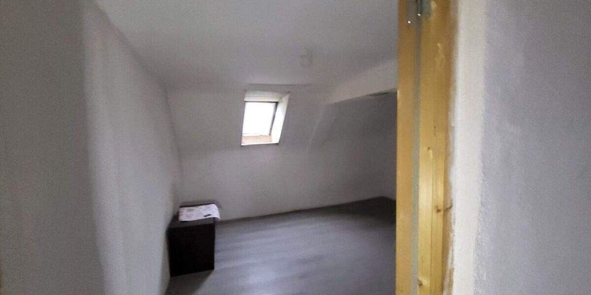 Reihenmittelhaus Völklingen Stadtmitte - 4 Zimmer, 91 m&sup2;, 45.000&euro; | Angebot:25670561
