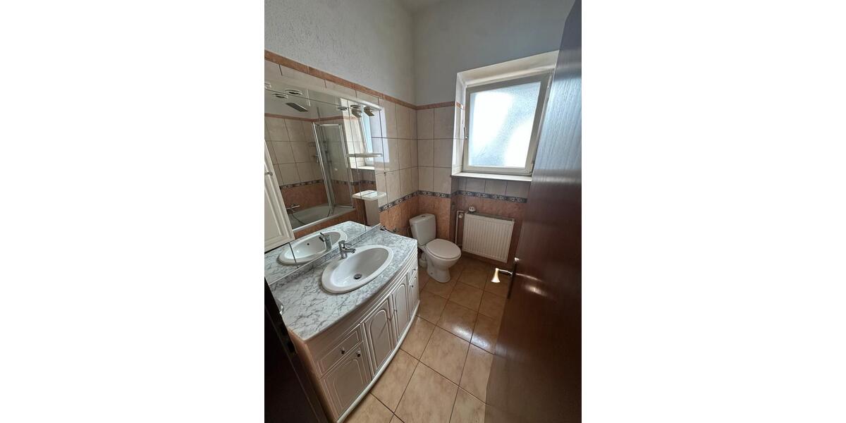 Reihenhaus Völklingen - 6 Zimmer, 150 m&sup2;, 249.000&euro; | Angebot:25390859