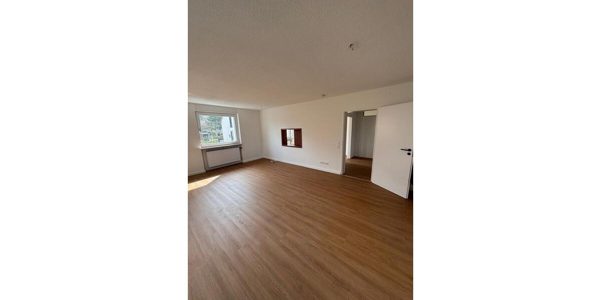 Etagenwohnung Sankt Ingbert - 3 Zimmer, 85 m&sup2;, 850&euro; | Angebot:25905780