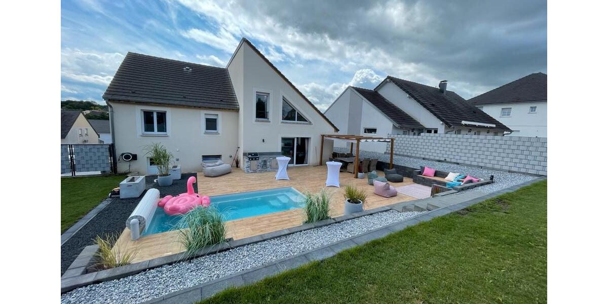 Einfamilienhaus Saarbrücken - 6 Zimmer, 150 m&sup2;, 499.000&euro; | Angebot:25656747