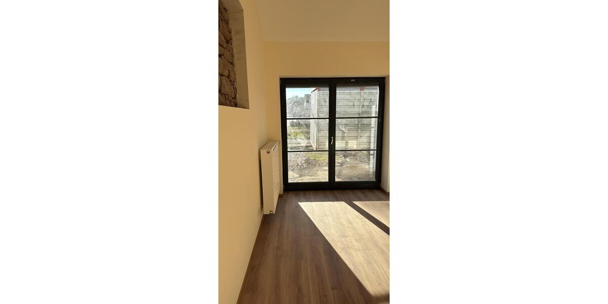 Erdgeschoßwohnung Eppelborn - 2 Zimmer, 90 m&sup2;, 760&euro; | Angebot:25883551