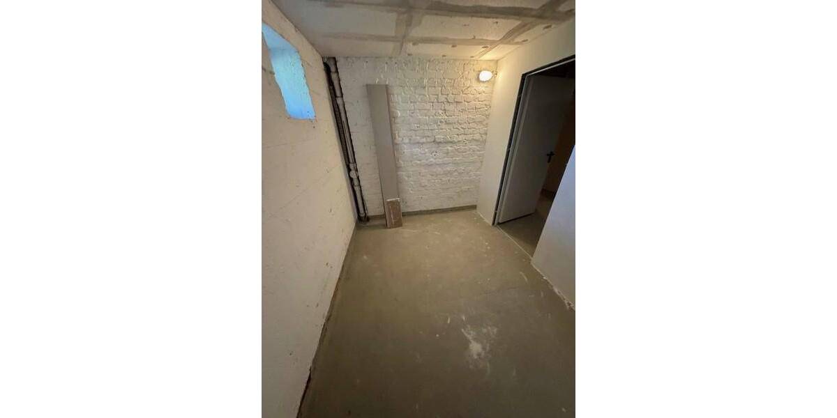 Etagenwohnung Saarbrücken Malstatt - 3 Zimmer, 87 m&sup2;, 99.990&euro; | Angebot:25684708