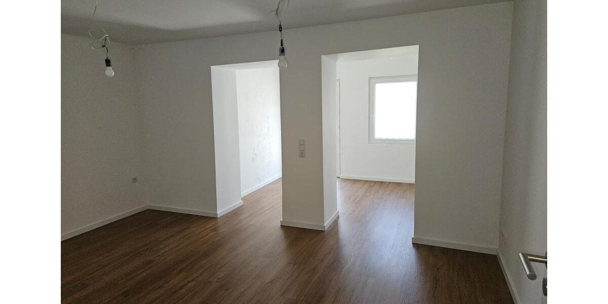 Erdgeschoßwohnung Ottweiler - 2.5 Zimmer, 84 m&sup2;, 620&euro; | Angebot:26563826