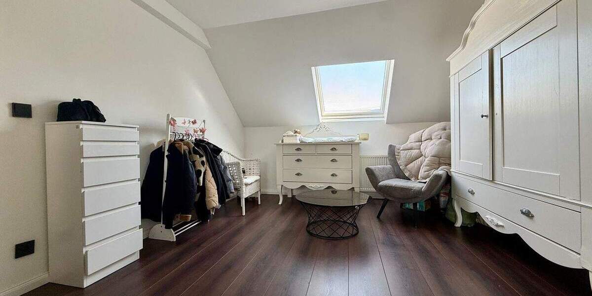 Freistehendes EFH mit großem Garten, Terrasse & Erweiterungspotenzial - saniert, neue Heizung (2023) - Einfamilienhaus Lebach | Angebot:25703541