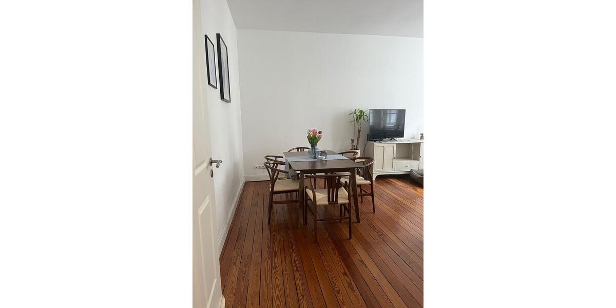 Etagenwohnung Saarbrücken - 4 Zimmer, 105 m&sup2;, 1.250&euro; | Angebot:25958793