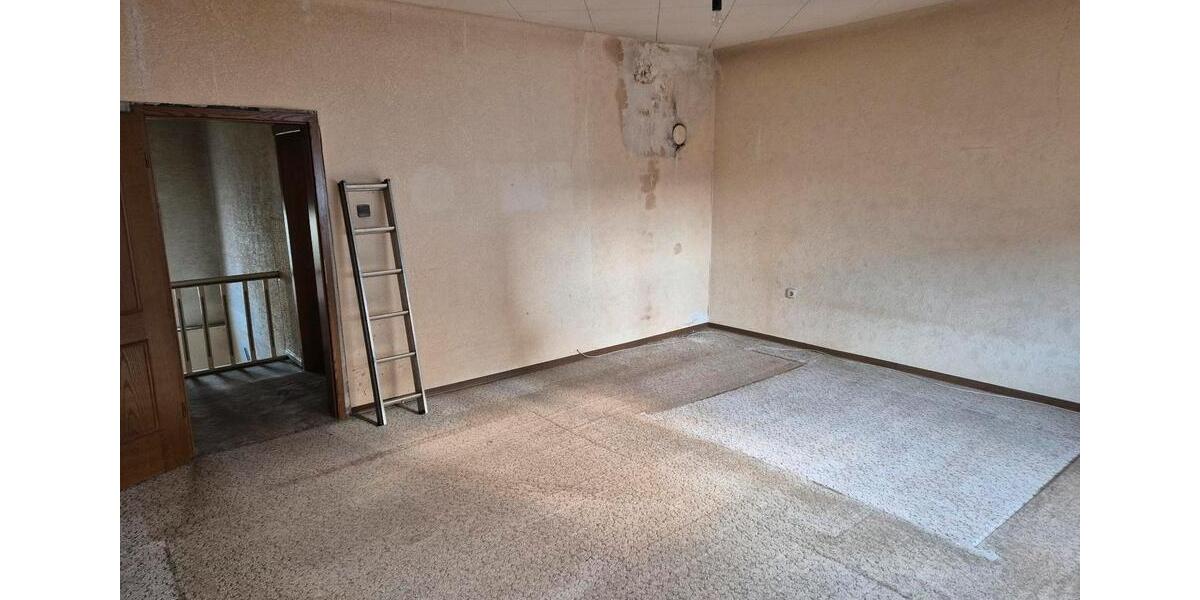 Reihenhaus Saarlouis - 4 Zimmer, 100 m&sup2;, 78.000&euro; | Angebot:25991708