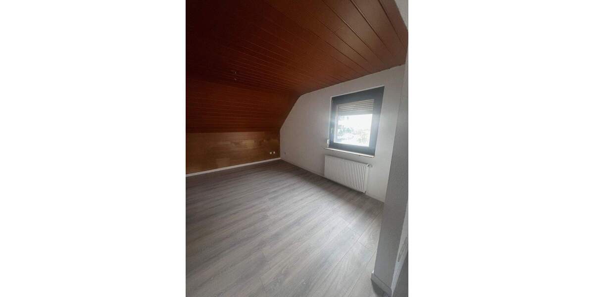 Einfamilienhaus Wadgassen - 6 Zimmer, 136 m&sup2;, 365.000&euro; | Angebot:25663173