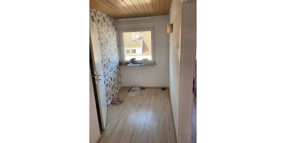 Dachgeschoßwohnung Spiesen-Elversberg Elversberg - 2 Zimmer, 60 m&sup2;, 450&euro; | Angebot:25294835