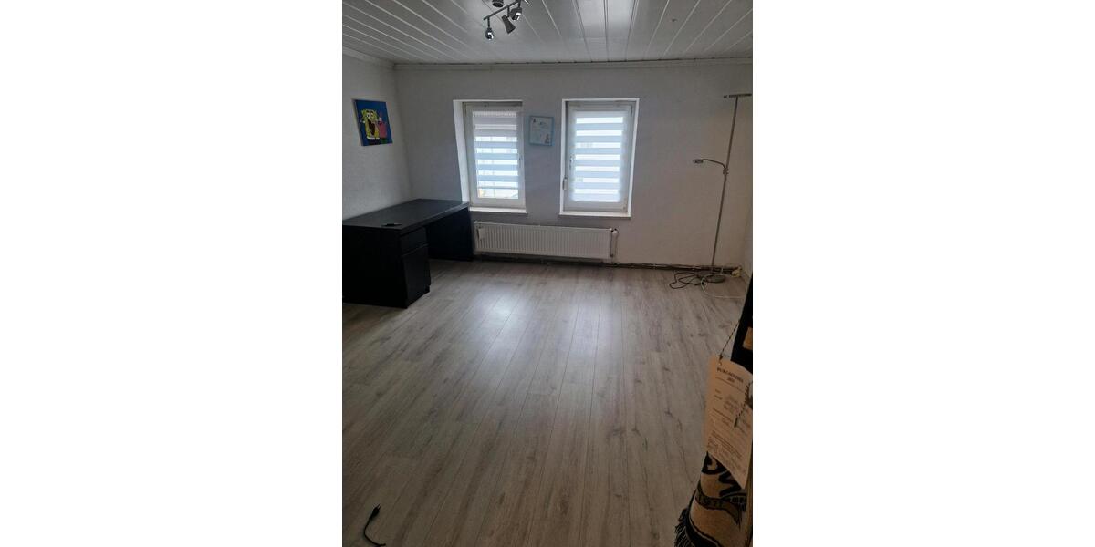 Einfamilienhaus Saarwellingen - 5 Zimmer, 84 m&sup2;, 119.000&euro; | Angebot:25994369