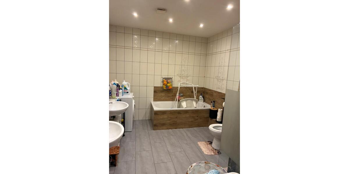 Erdgeschoßwohnung Bexbach - 3 Zimmer, 105 m&sup2;, 850&euro; | Angebot:26482803