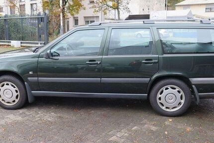 Volvo V70 208.367 km 9.450 &euro; Saarbrücken 66117