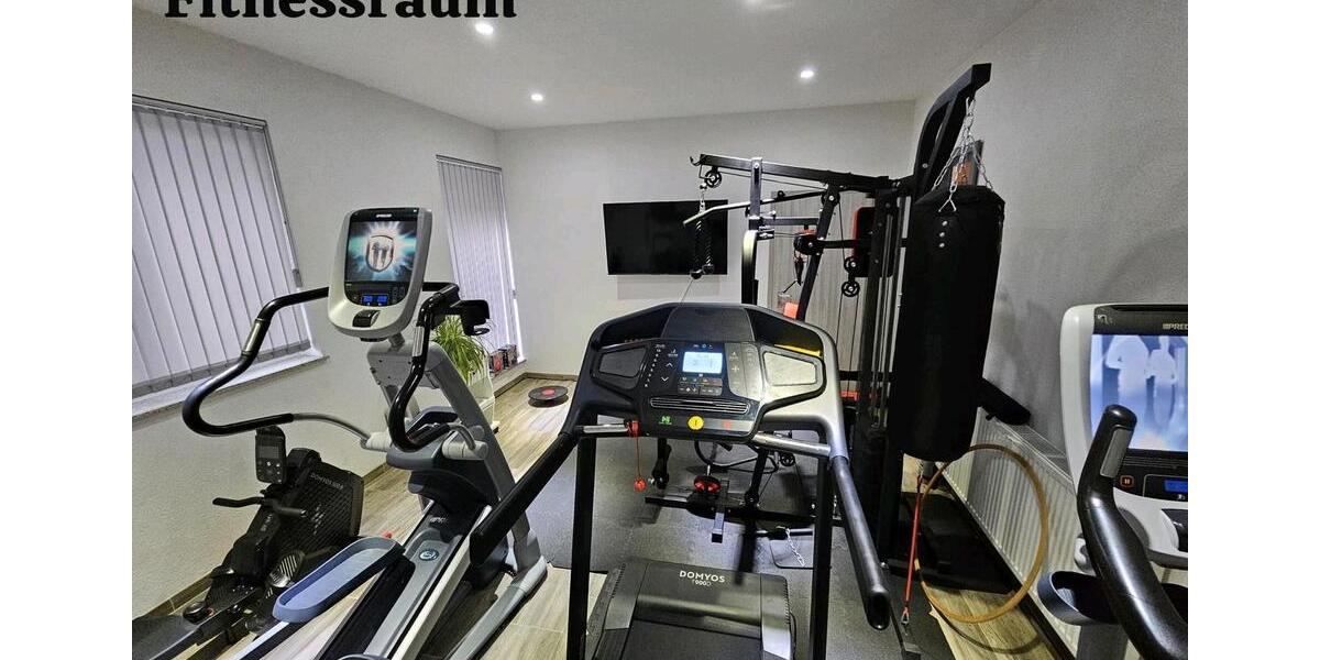 Einfamilienhaus Lebach - 7 Zimmer, 70 m&sup2;, 700&euro; | Angebot:24841121