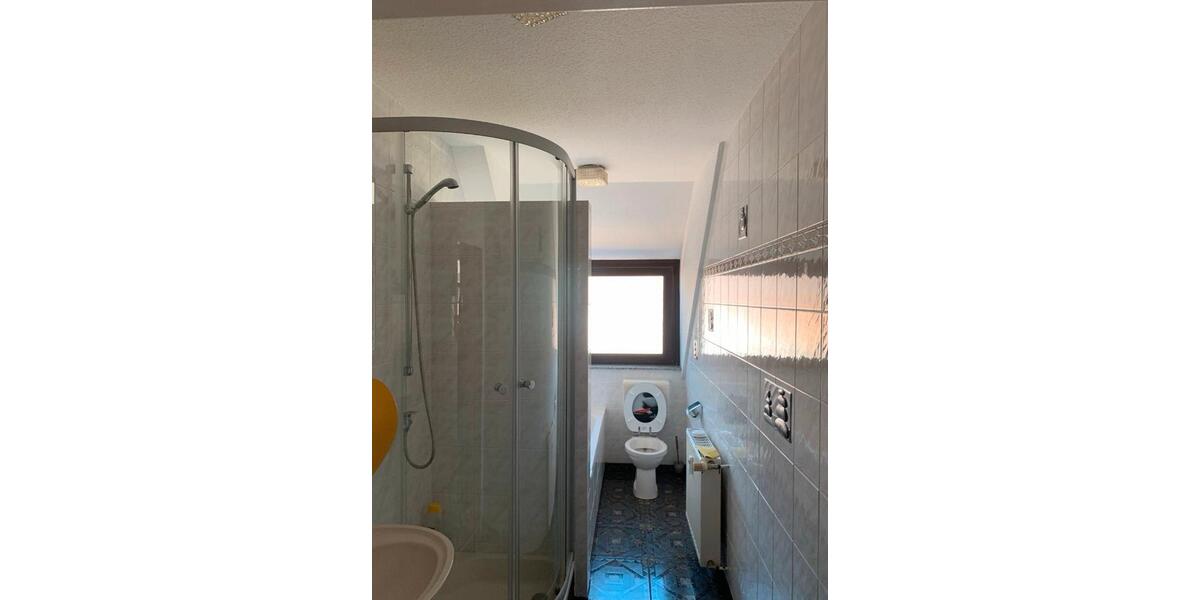 Etagenwohnung Saarbrücken West - 1 Zimmer, 32 m&sup2;, 315&euro; | Angebot:26683695