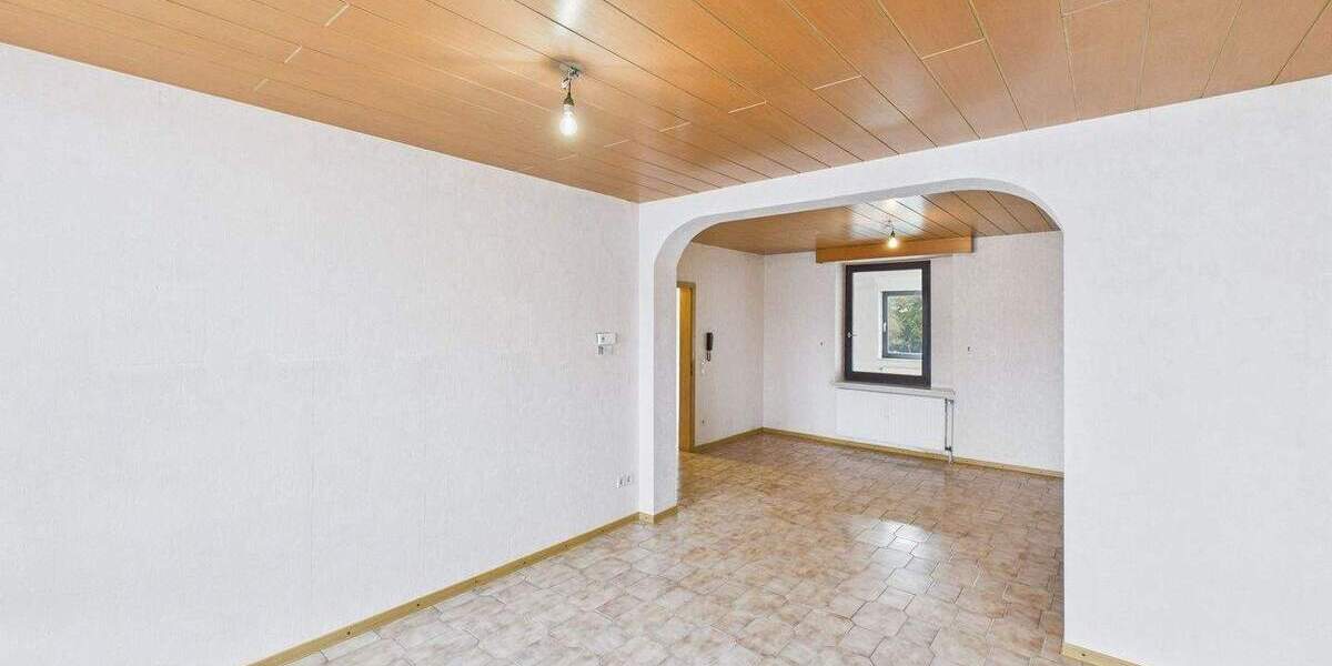 Einfamilienhaus Saarlouis Fraulautern - 7 Zimmer, 158 m&sup2;, 229.000&euro; | Angebot:25799581