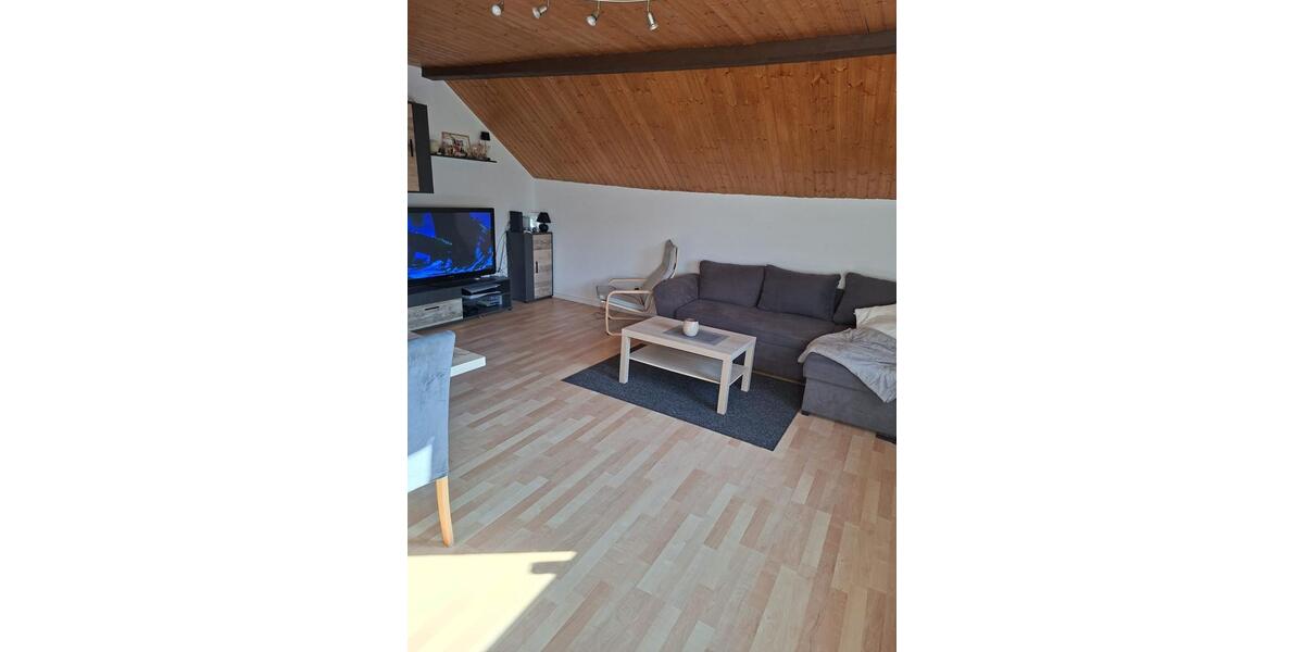 Dachgeschoßwohnung Saarbrücken West - 2 Zimmer, 50 m&sup2;, 450&euro; | Angebot:25719132