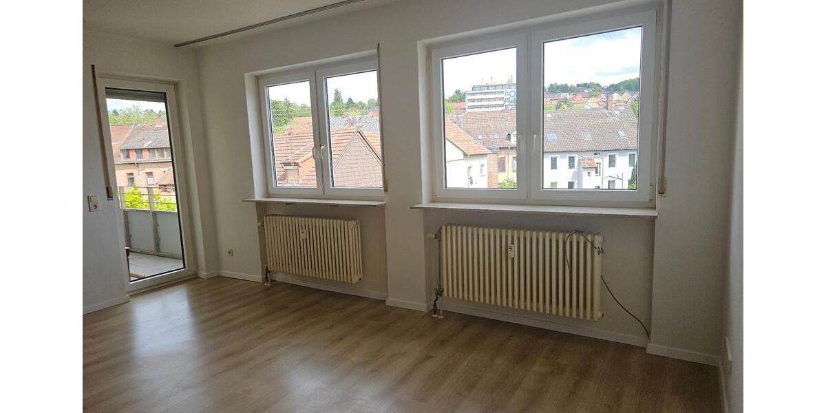 Etagenwohnung Ottweiler - 3 Zimmer, 90 m&sup2;, 850&euro; | Angebot:26560905