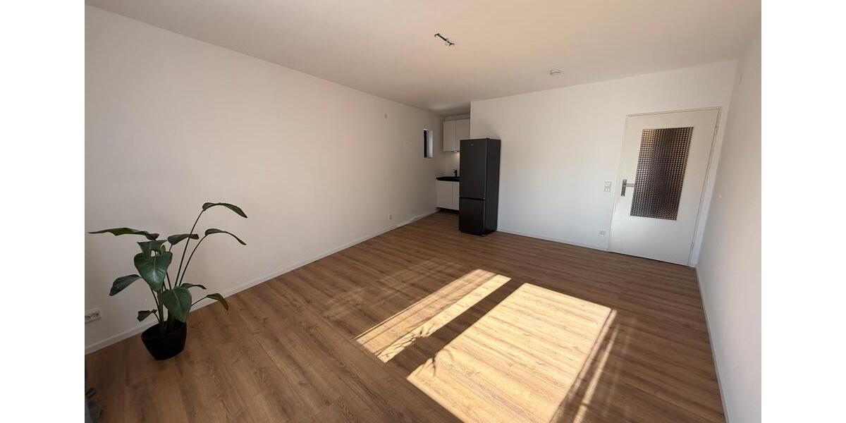 Erdgeschoßwohnung Saarbrücken Dudweiler - 1 Zimmer, 30 m&sup2;, 465&euro; | Angebot:25313610