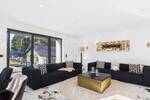Luxus in Kirkel-Neuhäusel - Exklusives Anwesen mit 3 Wohneinheiten, Garten & Top-Ausstattung - Villa Kirkel Kirkel-Neuhäusel | Angebot:26120749
