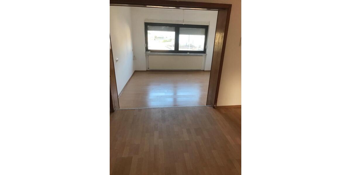 Etagenwohnung Ensdorf - 3 Zimmer, 89 m&sup2;, 770&euro; | Angebot:24739490