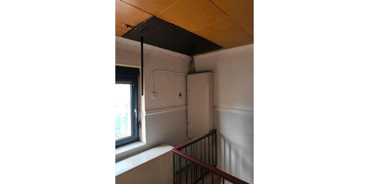 Einfamilienhaus Dillingen (Saar) - 6 Zimmer, 120 m&sup2;, 100.000&euro; | Angebot:24470013