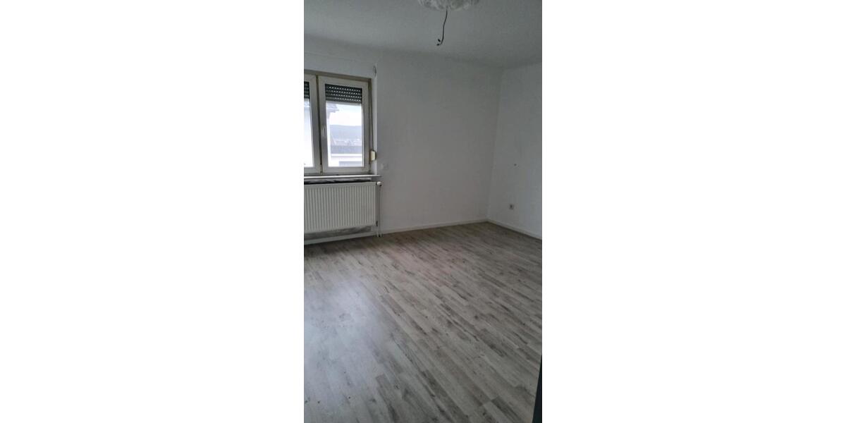 Erdgeschoßwohnung Friedrichsthal - 3 Zimmer, 80 m&sup2;, 1.100&euro; | Angebot:25224736