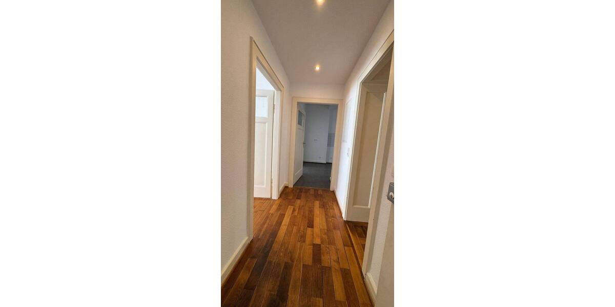 Etagenwohnung Saarbrücken St Johann - 3 Zimmer, 65 m&sup2;, 595&euro; | Angebot:25986218