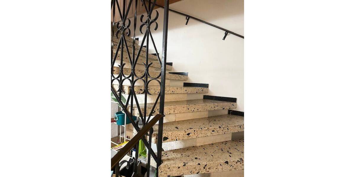 Terrassenwohnung Neunkirchen Wiebelskirchen - 5 Zimmer, 200 m&sup2;, 219.900&euro; | Angebot:25910397