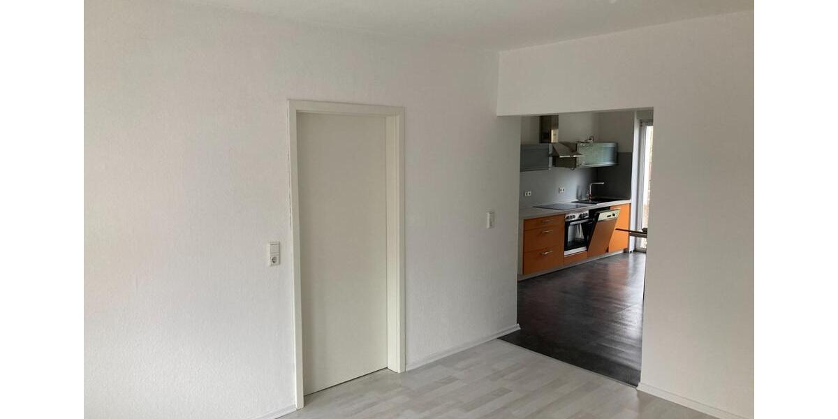 Erdgeschoßwohnung Schiffweiler - 2.5 Zimmer, 60 m&sup2;, 550&euro; | Angebot:25908095