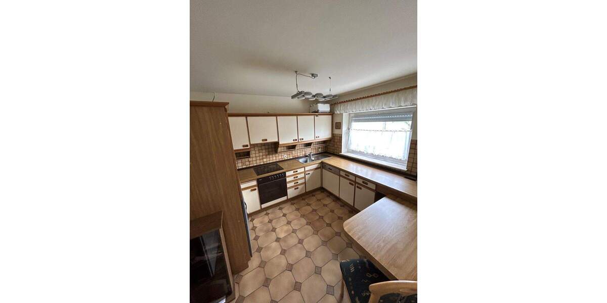 Einfamilienhaus Lebach - 8 Zimmer, 240 m&sup2;, 369.000&euro; | Angebot:25706687