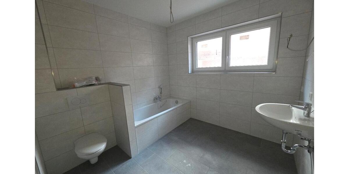 Etagenwohnung Schwalbach - 3 Zimmer, 85 m&sup2;, 900&euro; | Angebot:26625495