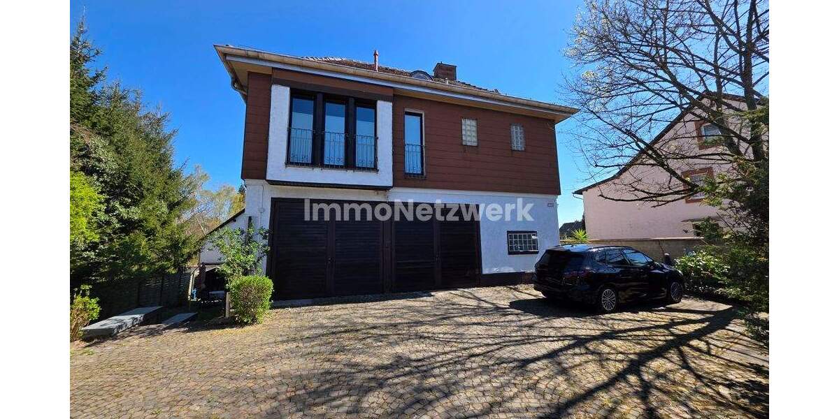 Mehrfamilienhaus, Wohnhaus Neunkirchen/Saar Innenstadt - 8 Zimmer, 205 m&sup2;, 298.000&euro; | Angebot:25824316