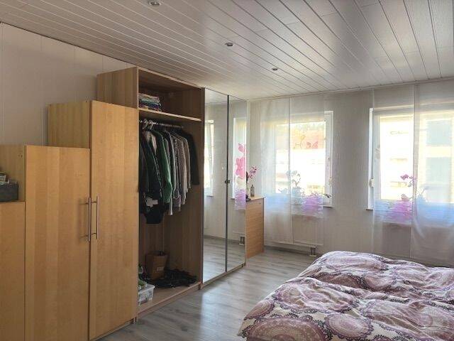 Terrassenwohnung Schwalbach Hülzweiler - 5 Zimmer, 120 m&sup2;, 198.000&euro; | Angebot:25667217