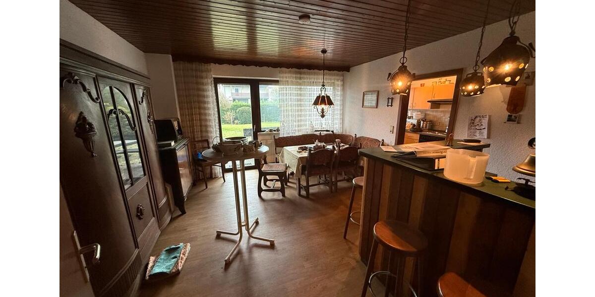 Einfamilienhaus Wadgassen - 11 Zimmer, 270 m&sup2;, 380.000&euro; | Angebot:25323564