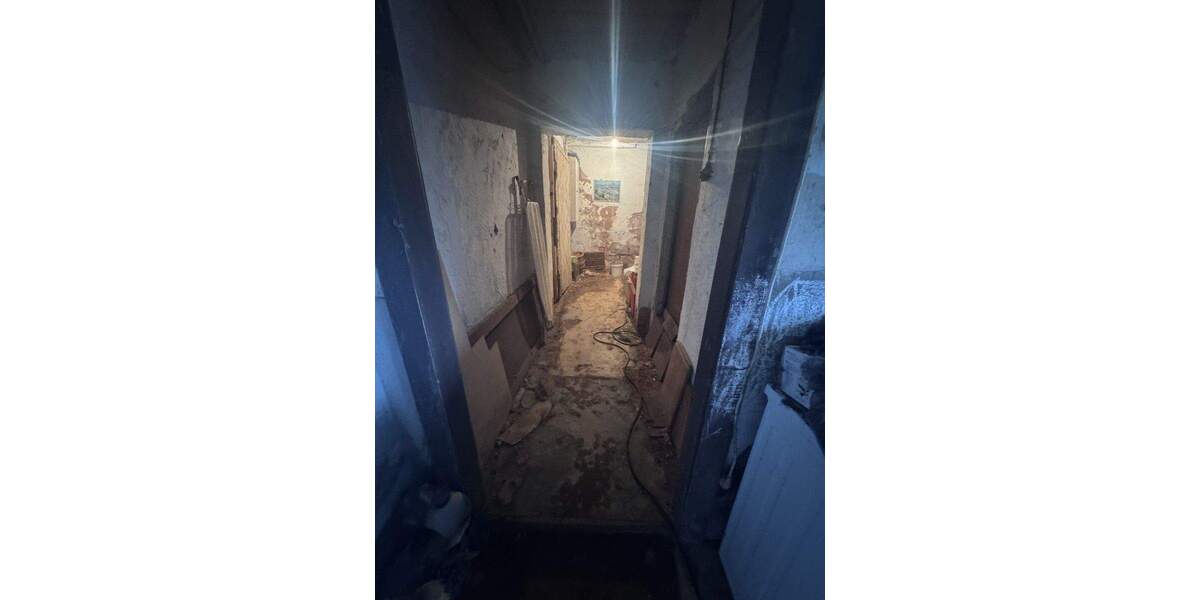 Einfamilienhaus Blieskastel - 6 Zimmer, 97 m&sup2;, 55.000&euro; | Angebot:25705118