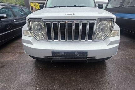 Jeep Cherokee 225.000 km 6.900 &euro; Schiffweiler 66578