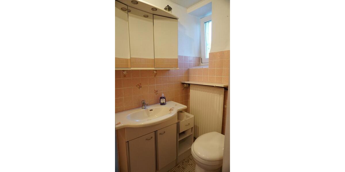 Reihenhaus Schwalbach - 7 Zimmer, 140 m&sup2;, 290.000&euro; | Angebot:25791067