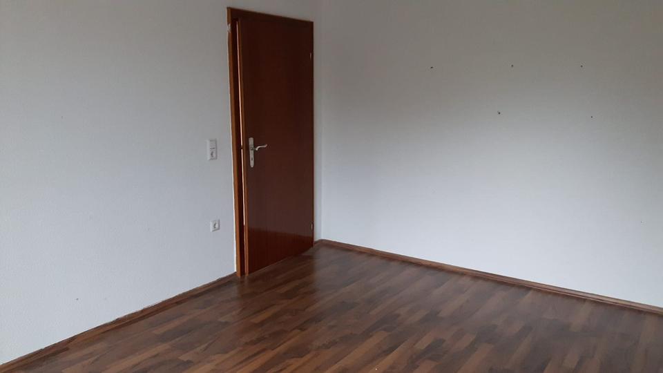 Etagenwohnung Rehlingen-Siersburg Siersburg - 3 Zimmer, 80 m&sup2;, 500&euro; | Angebot:25306178